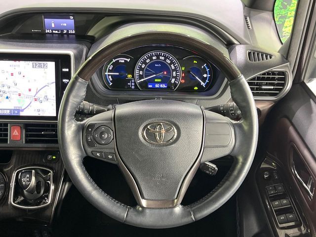 TOYOTA ESQUIRE HYBRID 2019