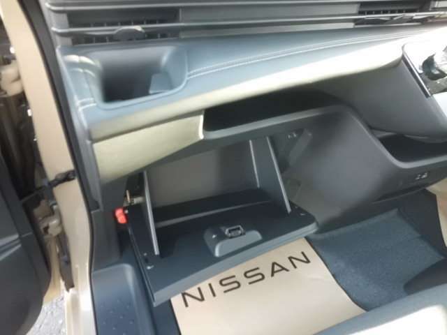 NISSAN SERENA  WG 4WD 2025