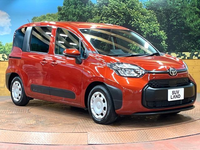 TOYOTA SIENTA HYBRID 2024