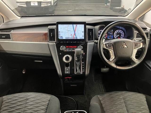 MITSUBISHI DELICA D:5 4WD 2019