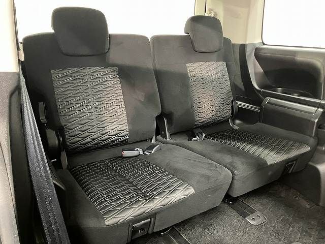 MITSUBISHI DELICA D:5 4WD 2019