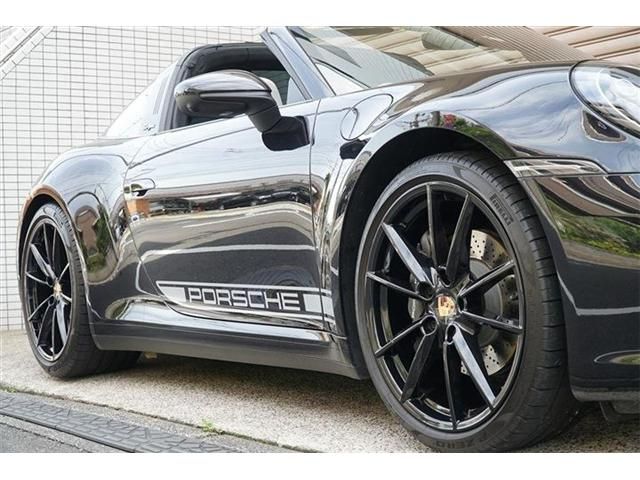 PORSCHE PORSCHE 911 2023