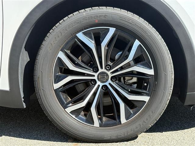 TOYOTA CROWN CROSSOVER 2023