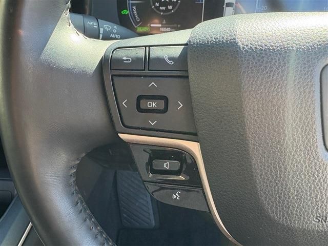 TOYOTA CROWN CROSSOVER 2023