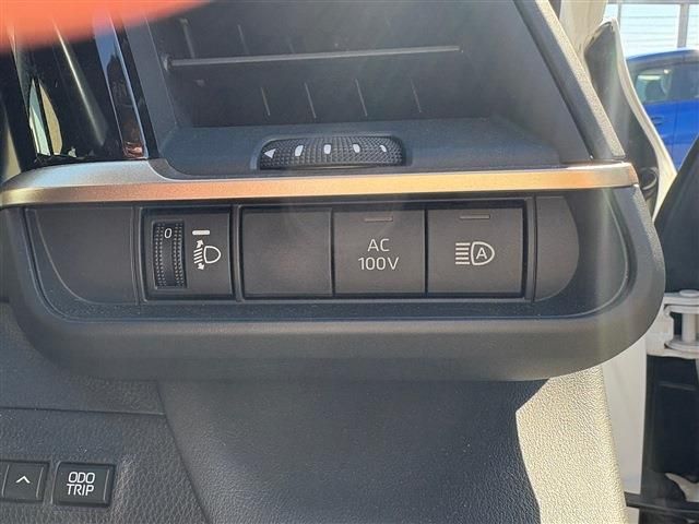 TOYOTA CROWN CROSSOVER 2023