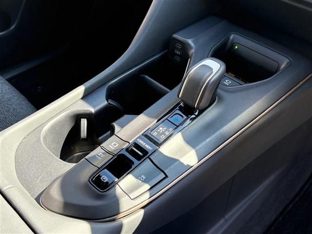 TOYOTA CROWN CROSSOVER 2023