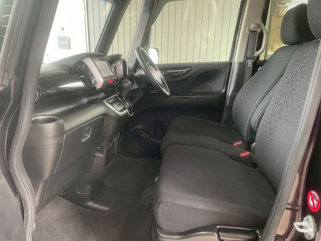 HONDA N BOX CUSTOM 4WD 2016