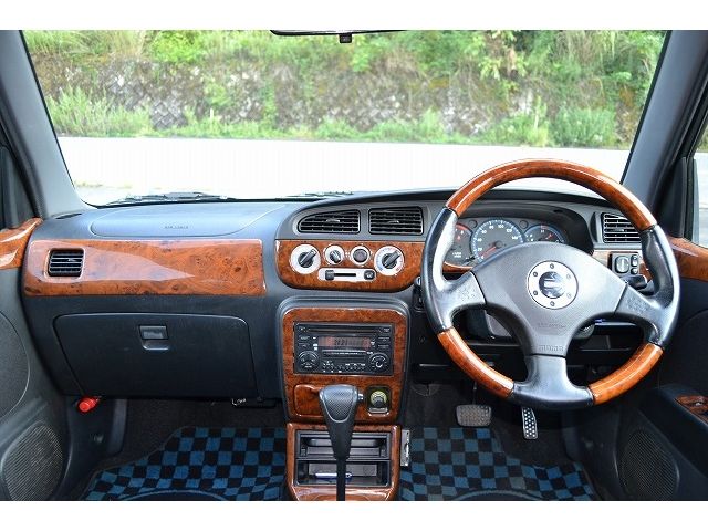 DAIHATSU MIRA GINO 2003