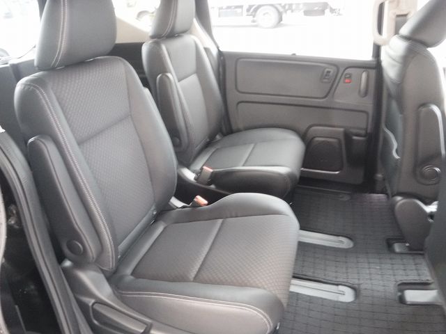 HONDA FREED HYBRID 2022