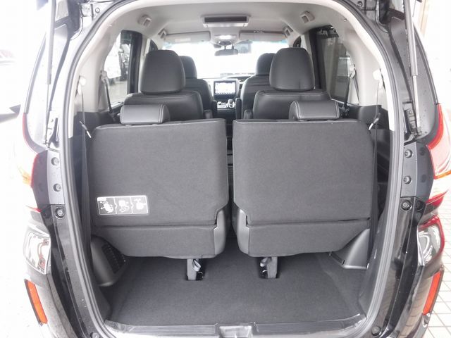 HONDA FREED HYBRID 2022