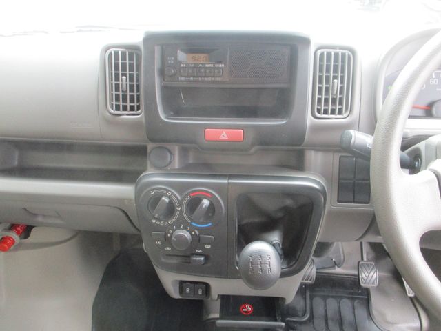 NISSAN NV100 CLIPPER 2023