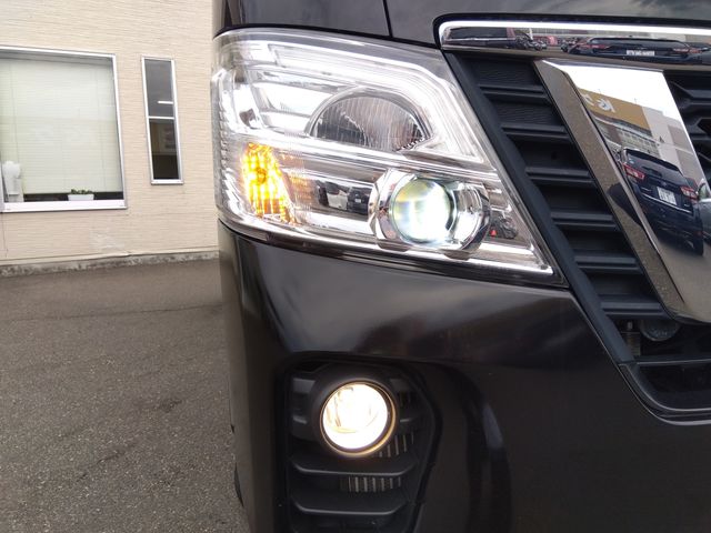 NISSAN NV350 CARAVAN 4WD 2021