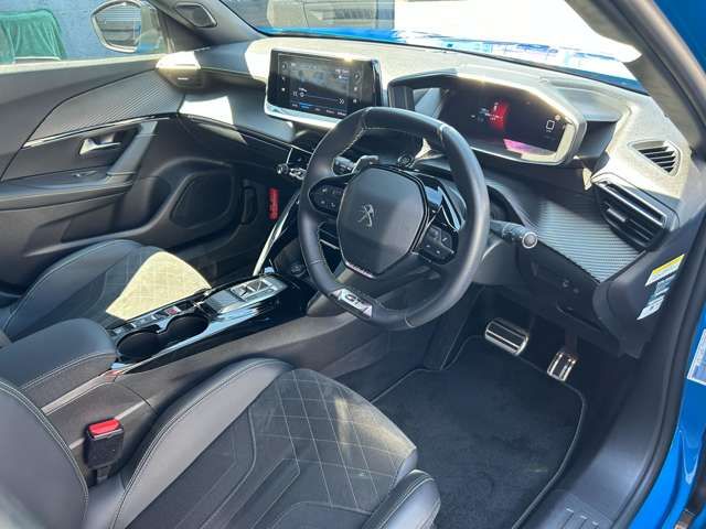 PEUGEOT PEUGEOT 2008 2022