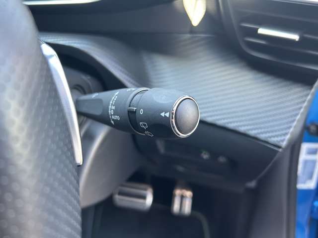 PEUGEOT PEUGEOT 2008 2022