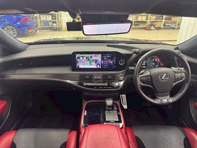 TOYOTA LEXUS LS500 2021