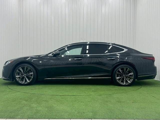 TOYOTA LEXUS LS500 2021