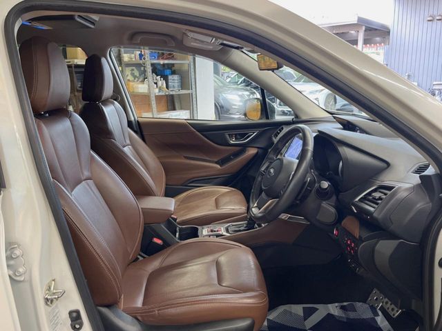 SUBARU FORESTER 2019