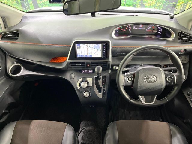 TOYOTA SIENTA 2019