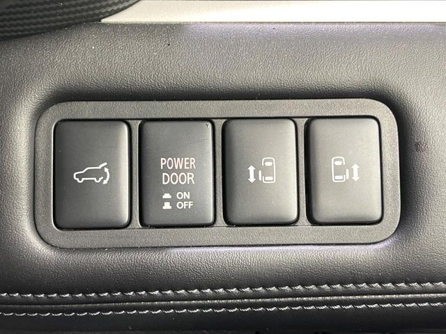 MITSUBISHI DELICA D:5 4WD 2021