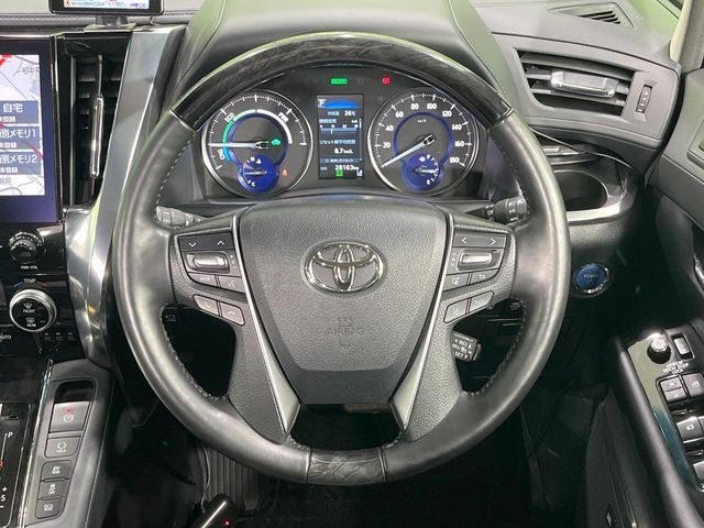 TOYOTA ALPHARD hybrid 4WD 2020