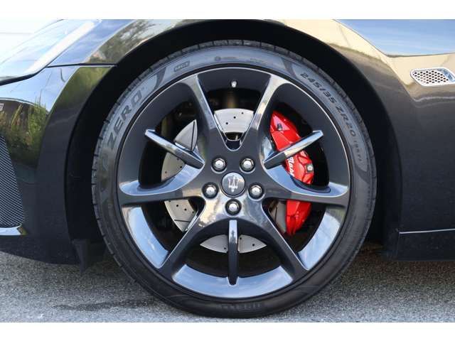 MASERATI MASERATI GRANTURISMO 2018