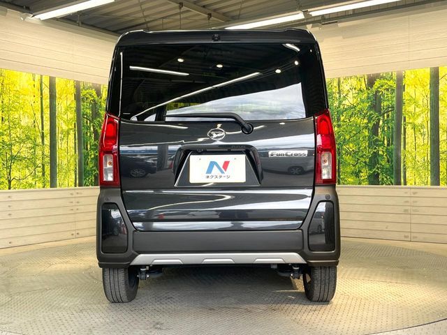 DAIHATSU TANTO FAN CROSS 2022