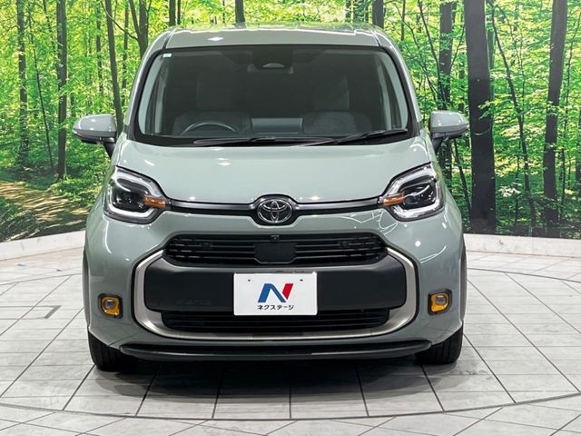 TOYOTA SIENTA HYBRID 2023