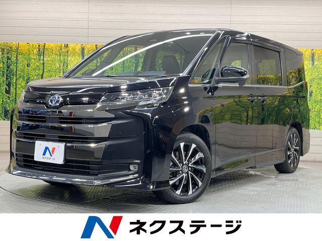 TOYOTA NOAH HYBRID 2022