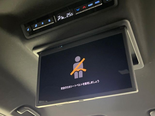 TOYOTA NOAH HYBRID 2022