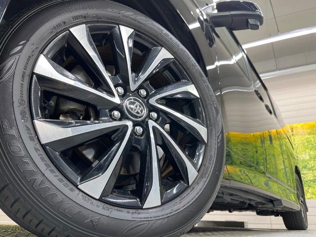 TOYOTA NOAH HYBRID 2022