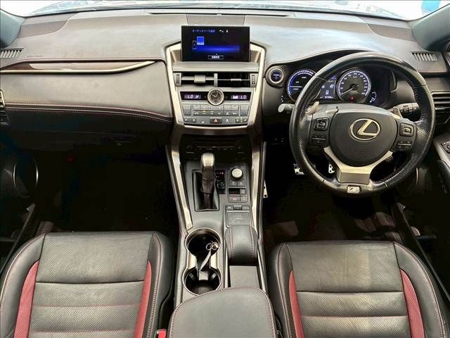 TOYOTA LEXUS NX300h 2016