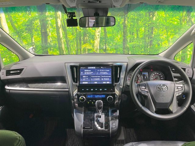 TOYOTA ALPHARD 2019