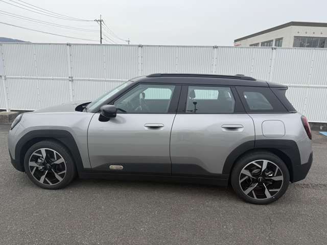 BMW MINI ACEMAN 2024