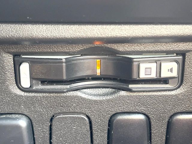 MITSUBISHI DELICA D:5 4WD 2010