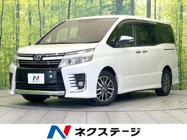 TOYOTA VOXY 2015