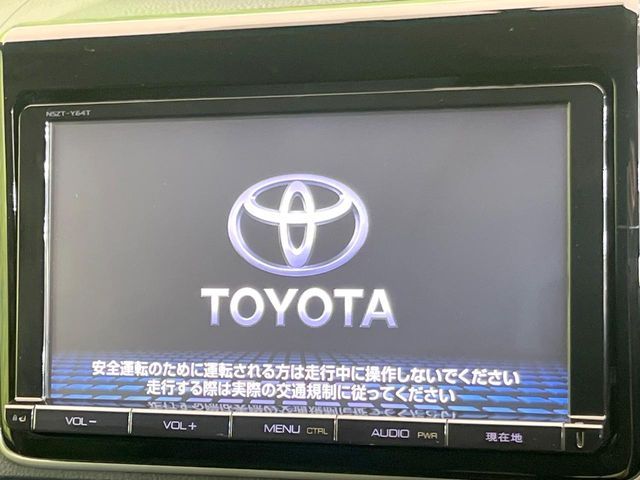 TOYOTA VOXY 2015