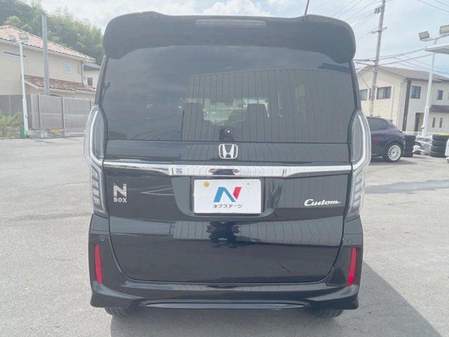 HONDA N BOX CUSTOM 2017