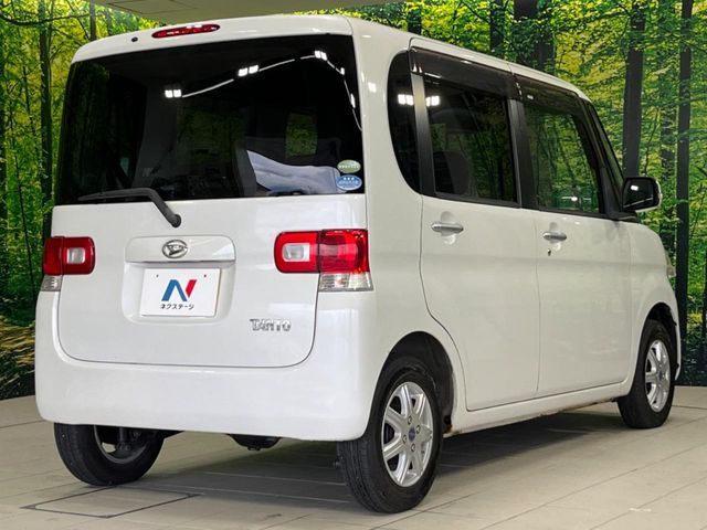 DAIHATSU TANTO 4WD 2010