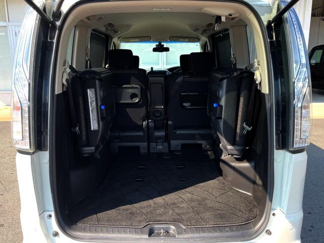 NISSAN SERENA  S-HYBRID 2015