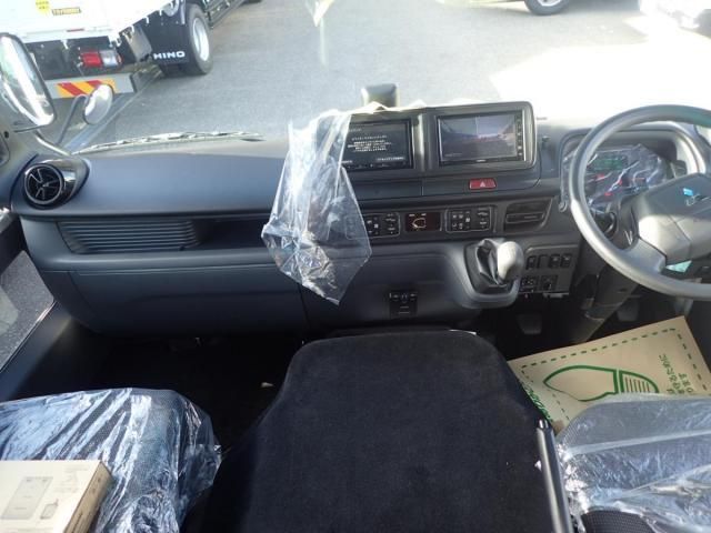 MITSUBISHI ROSA 2025