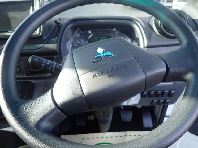 MITSUBISHI ROSA 2025