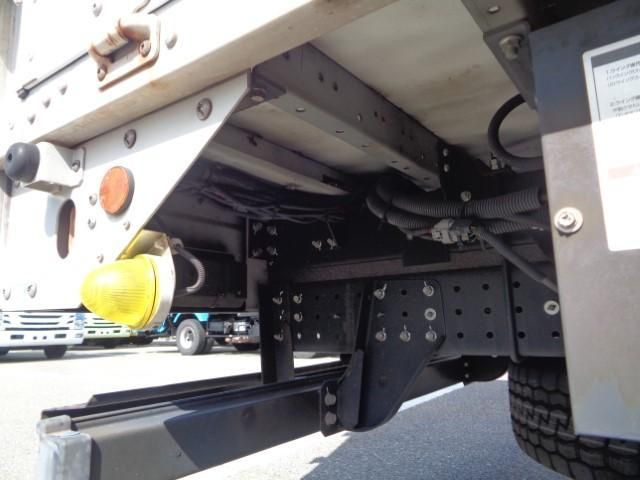 MITSUBISHI CANTER 2018