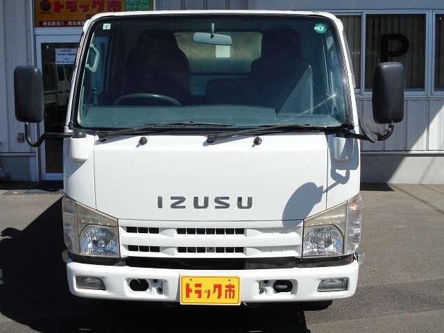 ISUZU ELF 2012