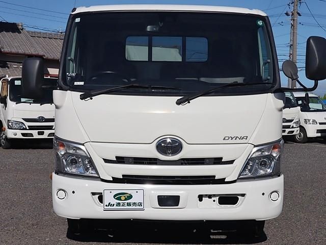 TOYOTA DYNA 2020