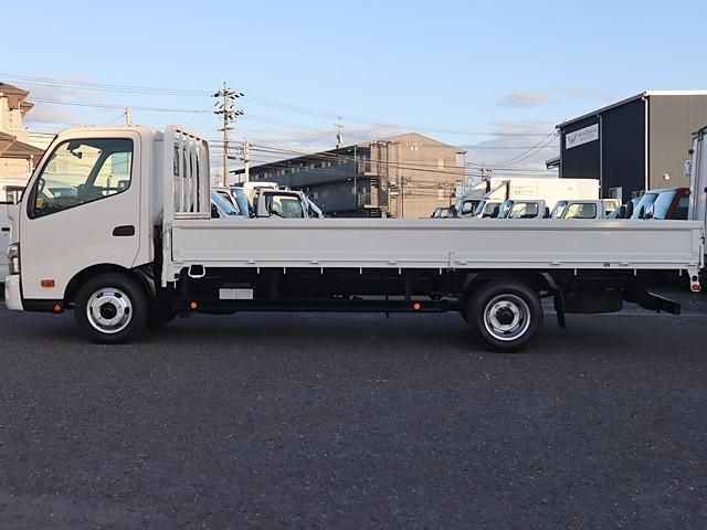 TOYOTA DYNA 2020