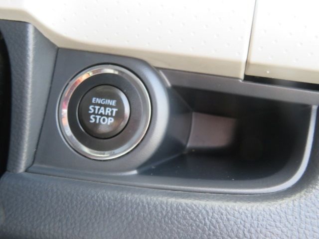 SUZUKI MR WAGON 2011