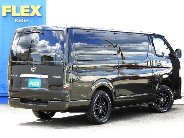 TOYOTA HIACE van 4WD 2022