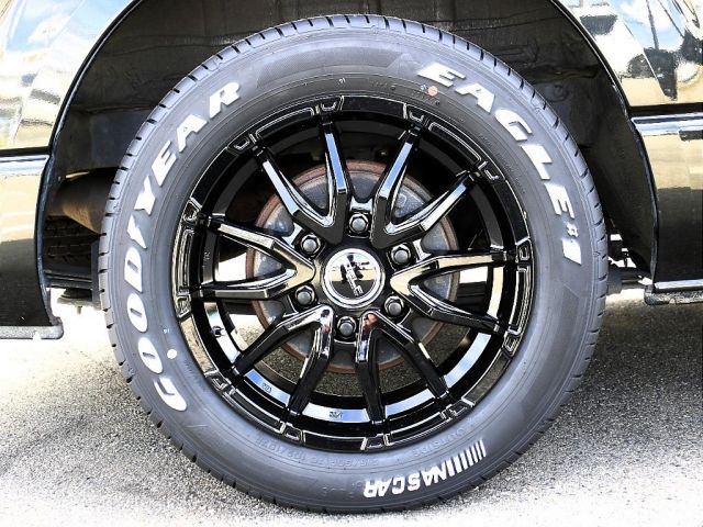 TOYOTA HIACE van 4WD 2022