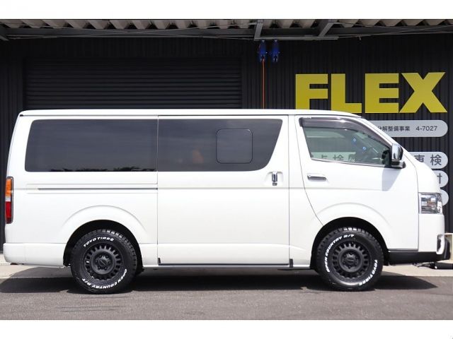 TOYOTA HIACE van 4WD 2024