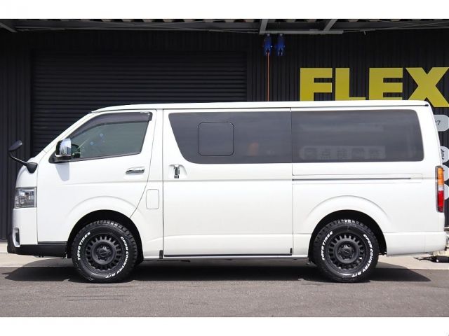 TOYOTA HIACE van 4WD 2024